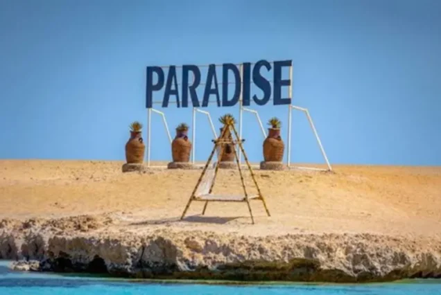 8-Hours Hurghada Paradise Island Snorkeling Trip by Boat